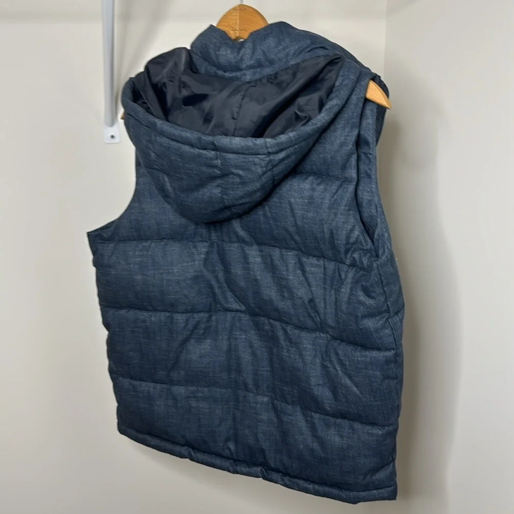 Old Navy Men’s Vest - Picture 3 of 4